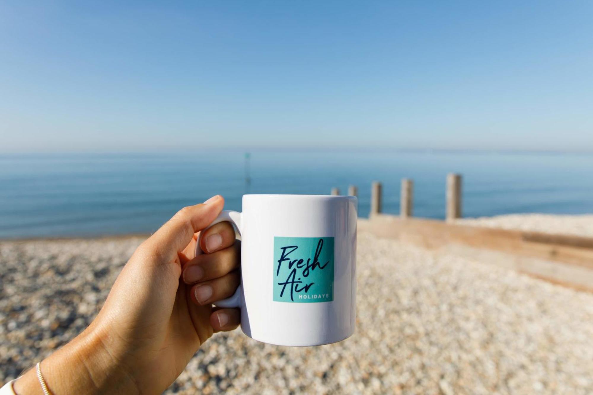 High-End Beachfront Getaway Sea View King Bed East Wittering Kültér fotó